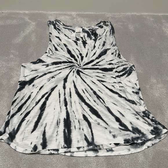 Set of two Victoria secret pink tye dye tank tops - Picture 2 of 4